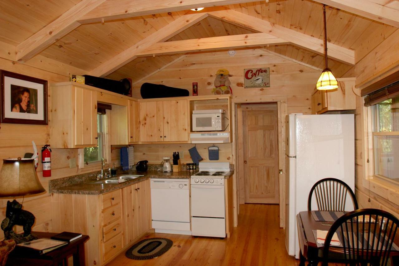 Pine Gables Cabins Villa Lake Lure Exteriör bild