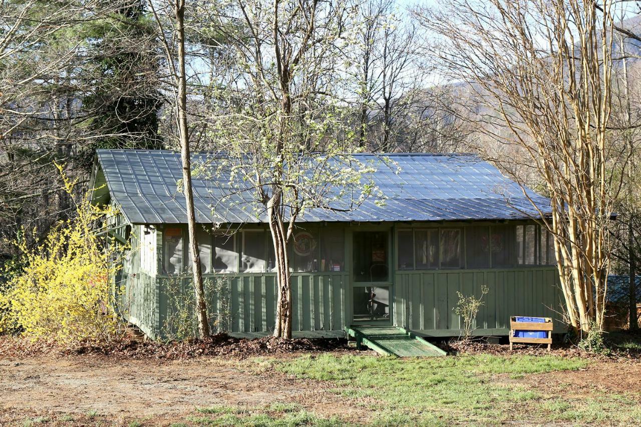 Pine Gables Cabins Villa Lake Lure Exteriör bild
